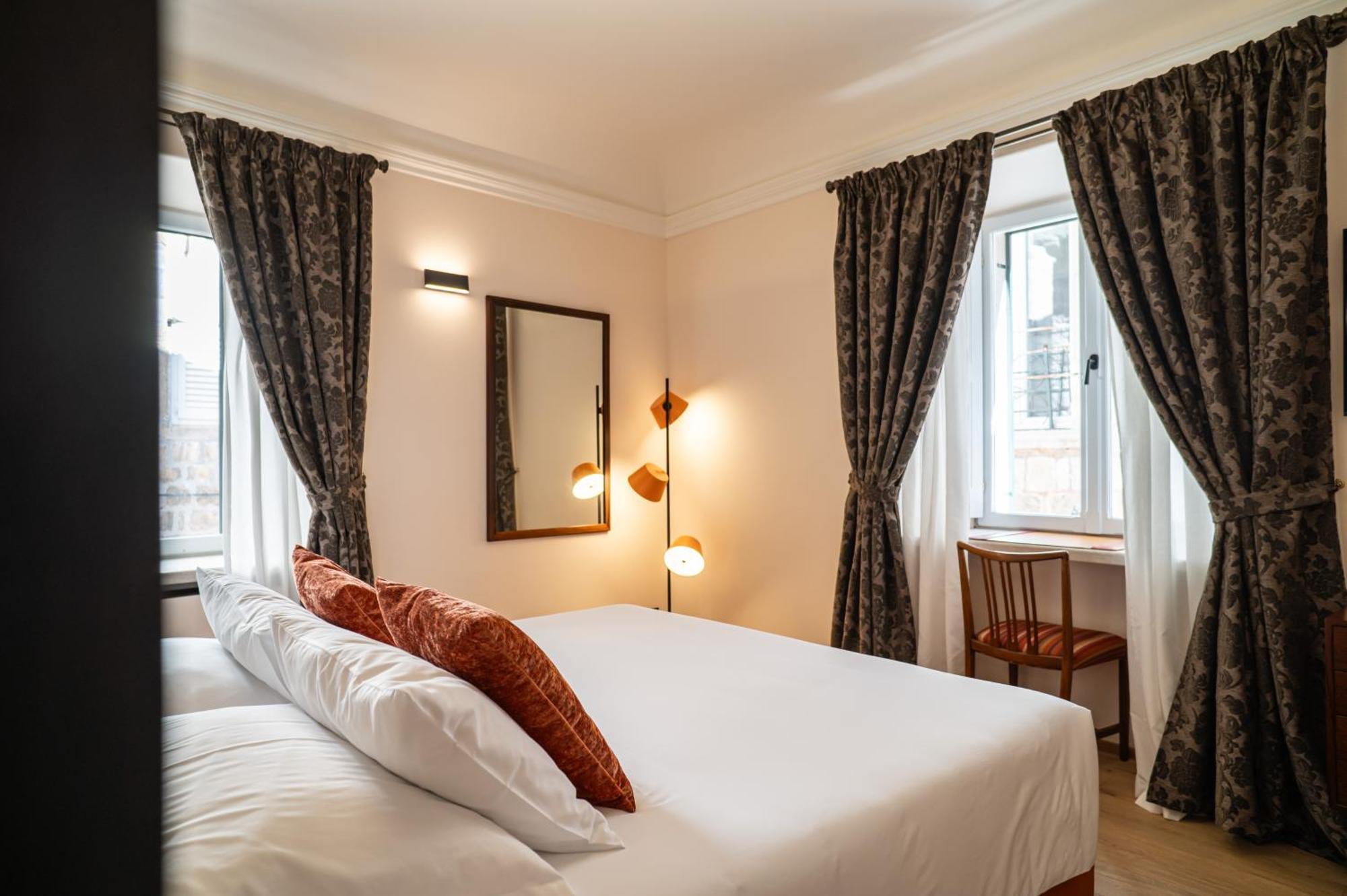 Hotell 7oaks Noble House